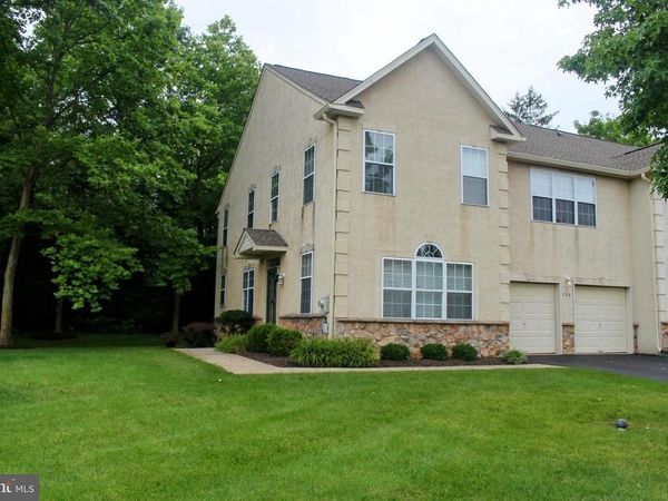 220 HAMPTON GREEN DRIVE, NORTH WALES, PA 19454