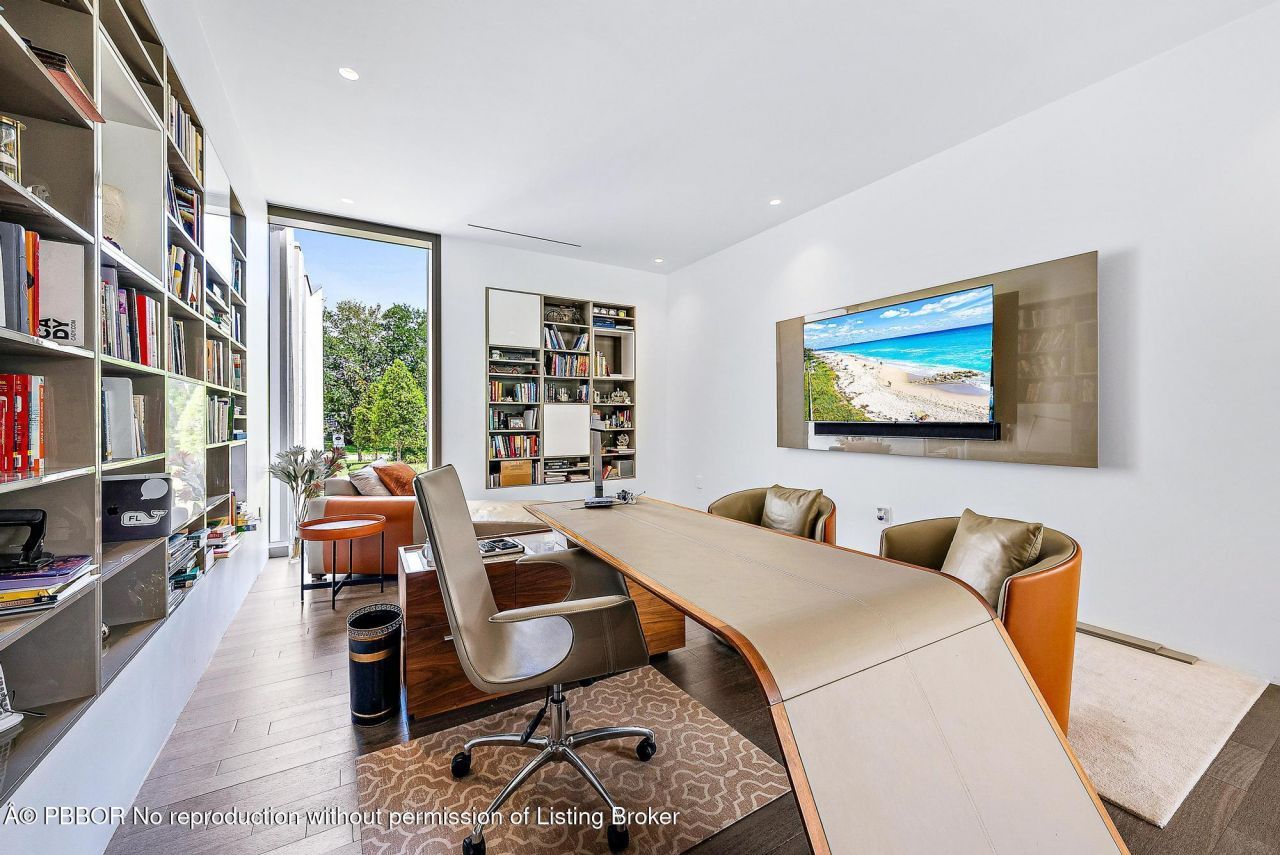 8119 Man O War Road, Palm Beach Gardens, FL 33418 Photo