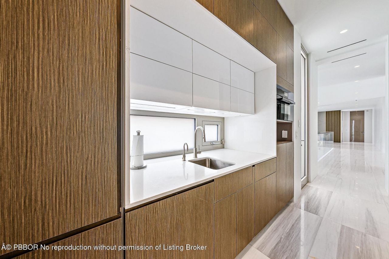 8119 Man O War Road, Palm Beach Gardens, FL 33418 Photo