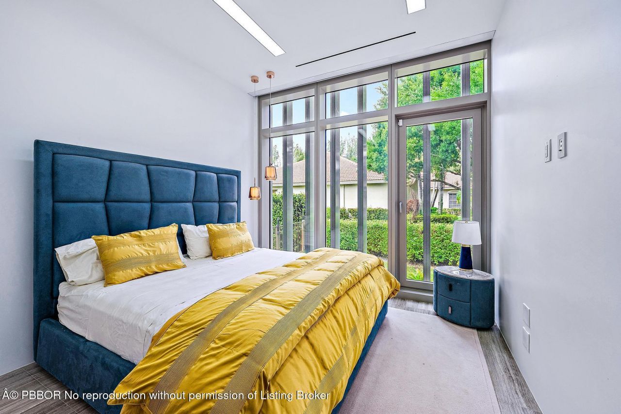 8119 Man O War Road, Palm Beach Gardens, FL 33418 Photo