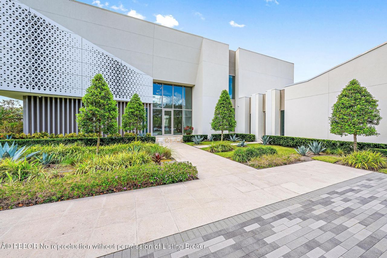 8119 Man O War Road, Palm Beach Gardens, FL 33418 Photo