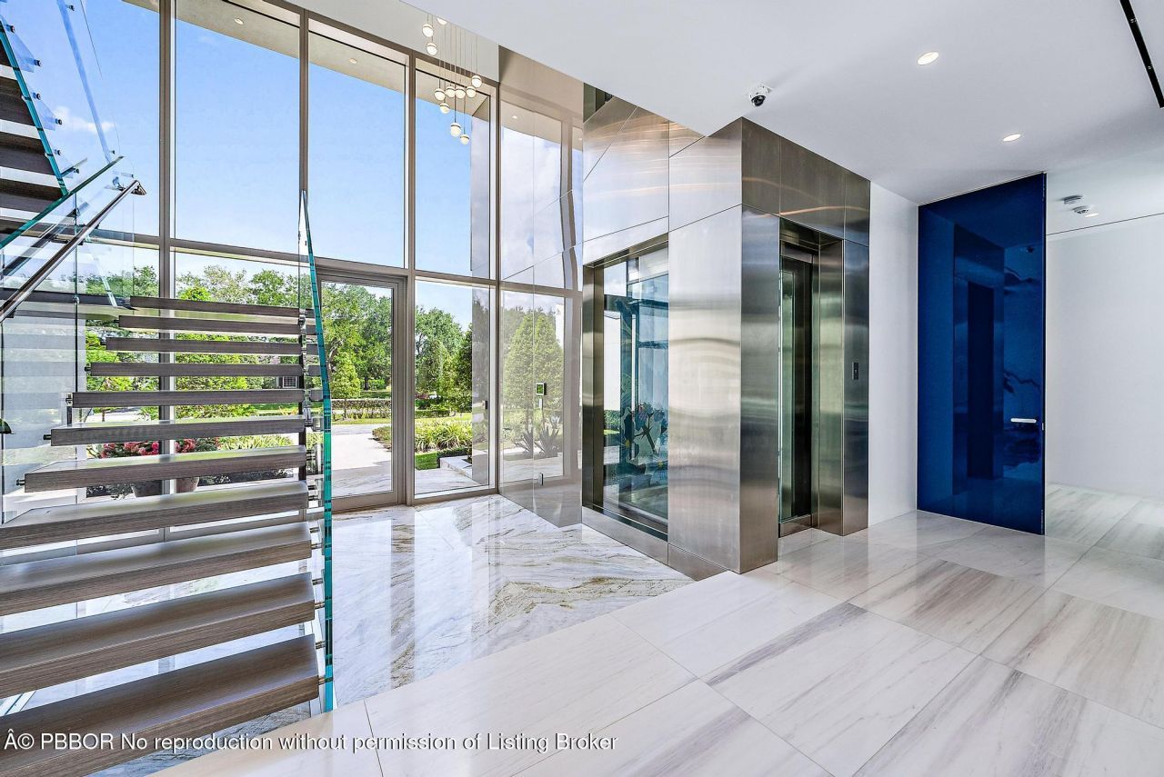 8119 Man O War Road, Palm Beach Gardens, FL 33418 Photo