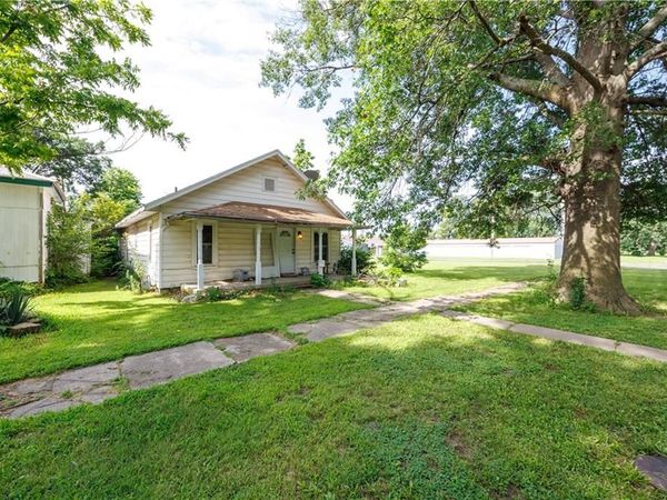919 Indiana Street, Neodesha, KS 66757