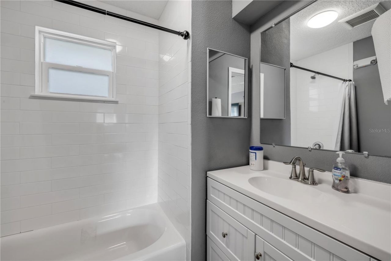 240 N Ridgewood Avenue, Edgewater, FL 32132 Photo