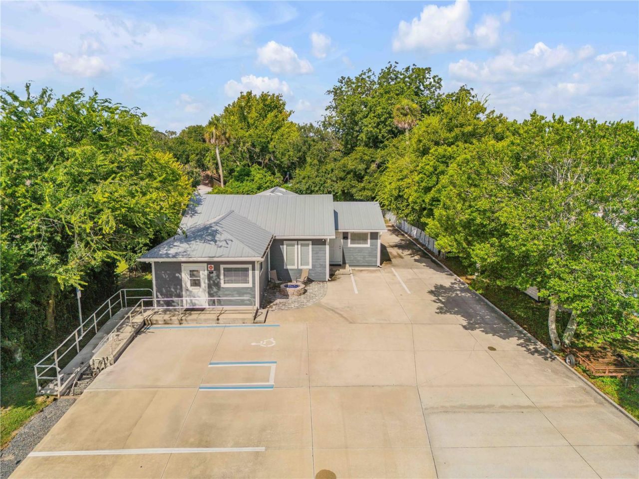 240 N Ridgewood Avenue, Edgewater, FL 32132 Photo