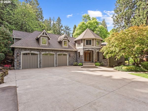 4207 SE ALDERCREST RD, Milwaukie, OR 97222