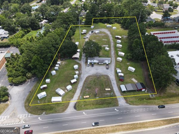 5703 Ogeechee Road, Savannah, GA 31405