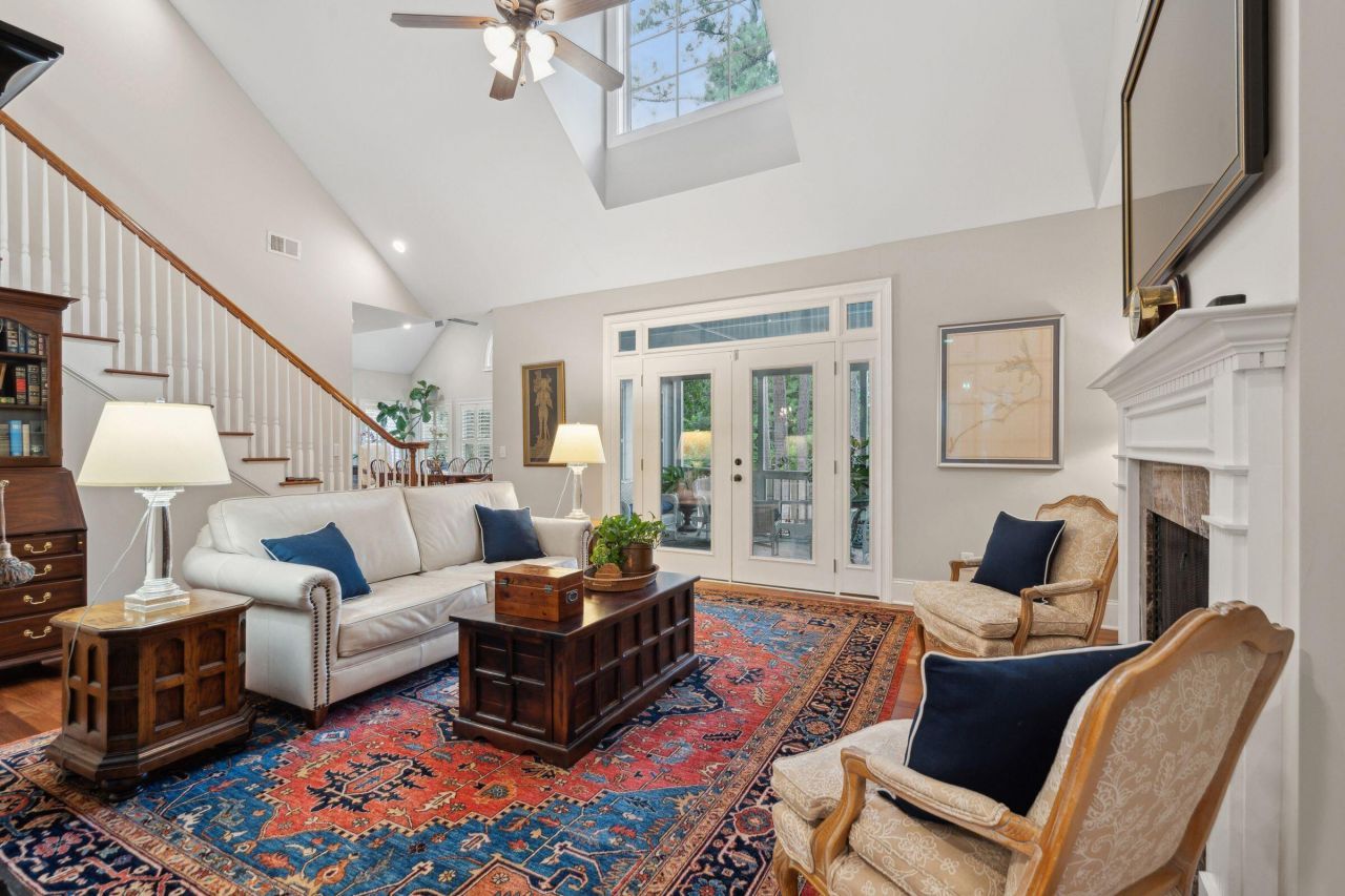 100 Aviary Court Photo 13