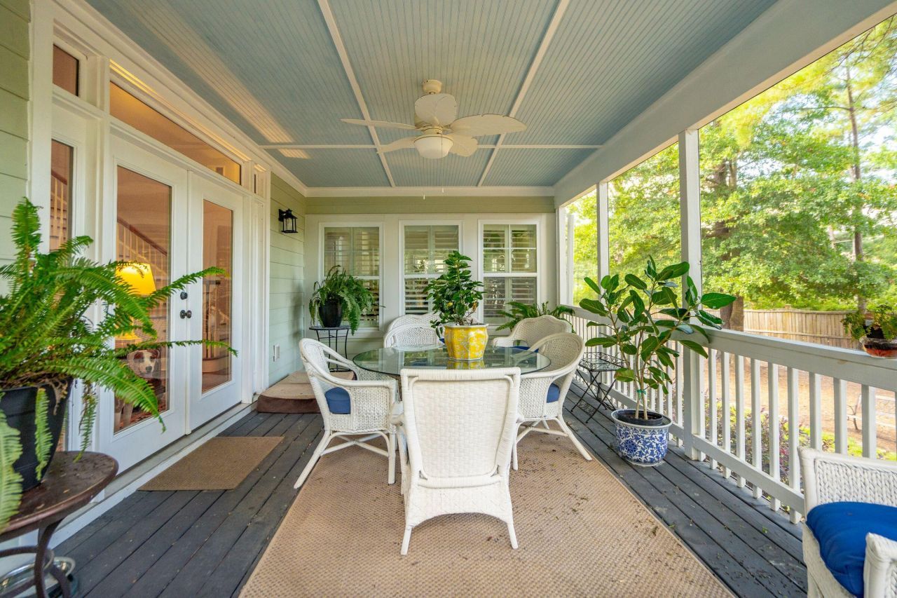 100 Aviary Court Photo 14