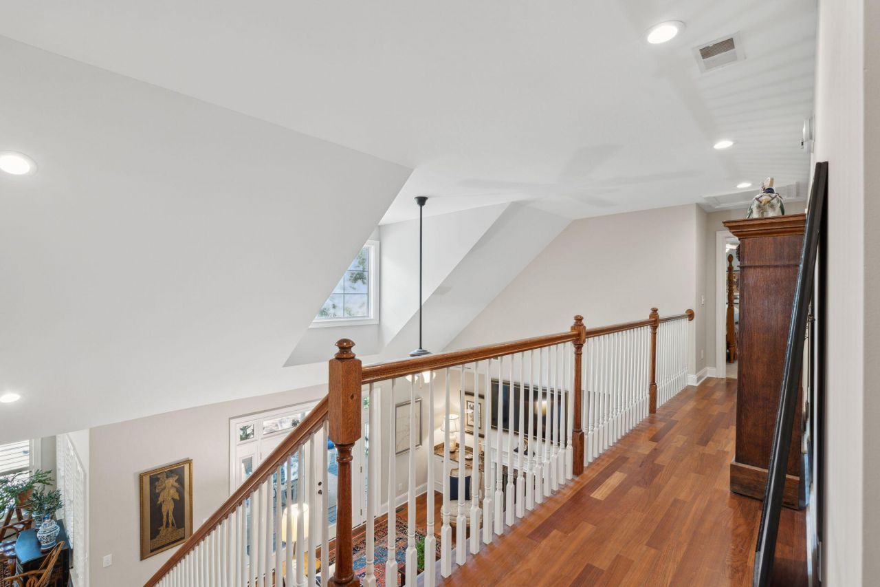 100 Aviary Court Photo 30