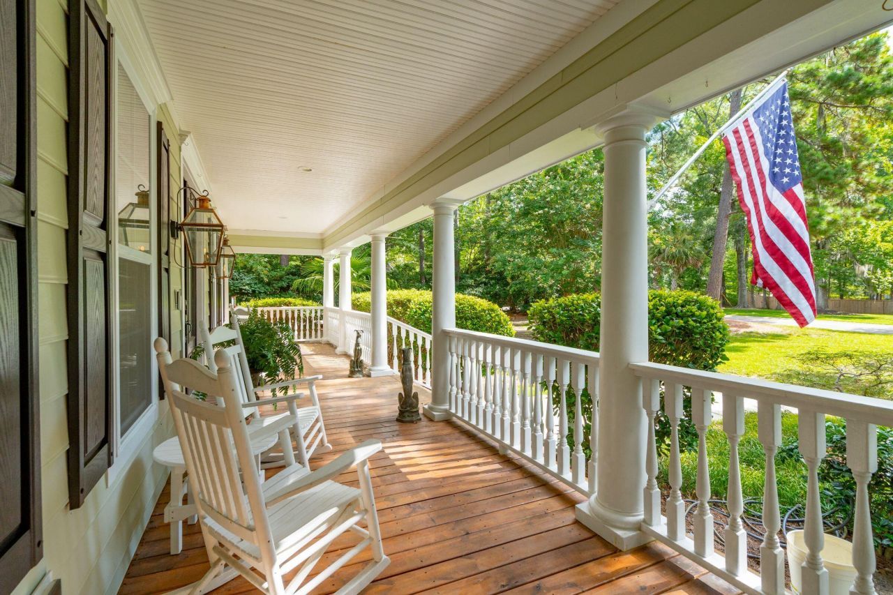 100 Aviary Court Photo 4