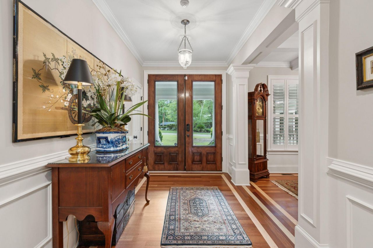 100 Aviary Court Photo 7