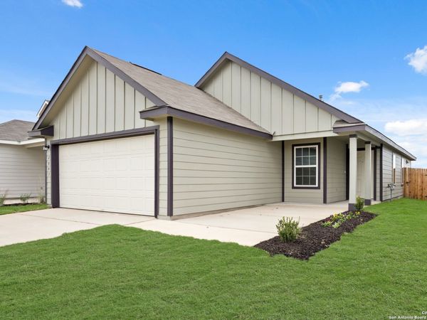 2043 Olivia Drive, New Braunfels, TX 78130