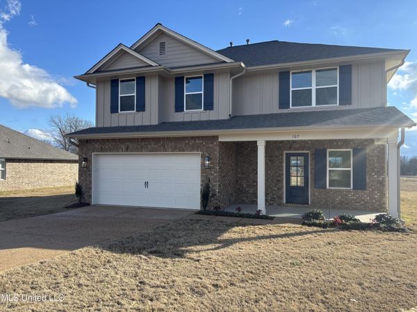 107 Red Bird Cove, Senatobia, MS 38668