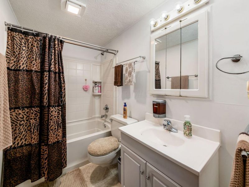 2197 Bayfield Drive, Columbus, OH 43229 Photo 10