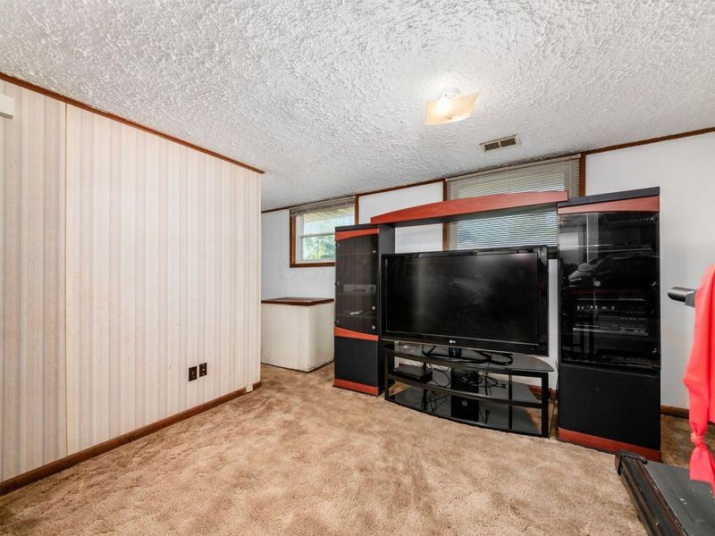 2197 Bayfield Drive, Columbus, OH 43229 Photo 17