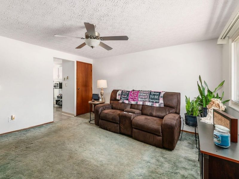 2197 Bayfield Drive, Columbus, OH 43229 Photo 4