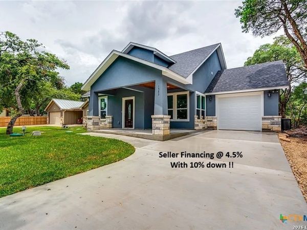 1583 Bonnyview Dr, Canyon Lake, TX 78133