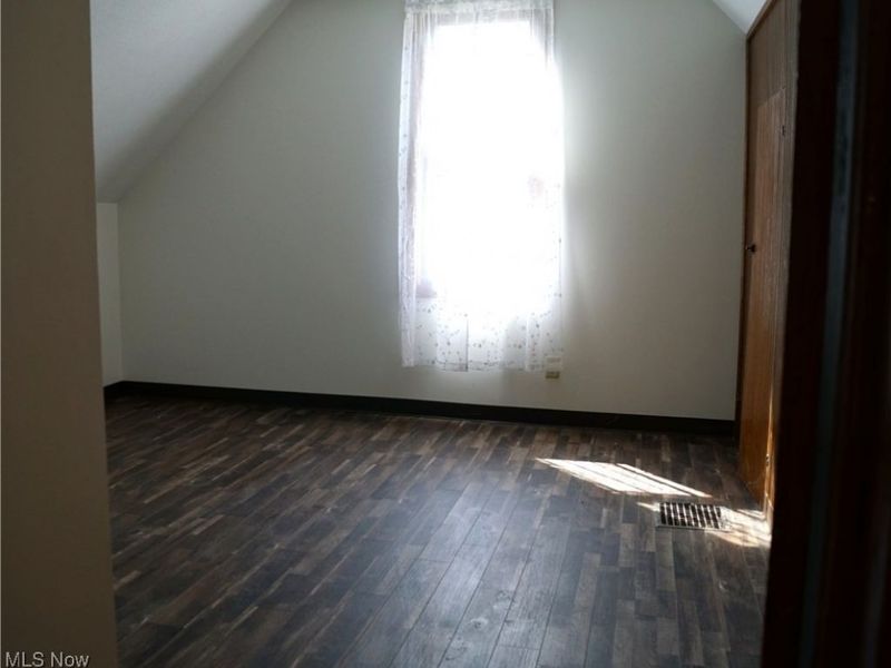 208 2nd Street SW, Carrollton, OH 44615 Photo 17