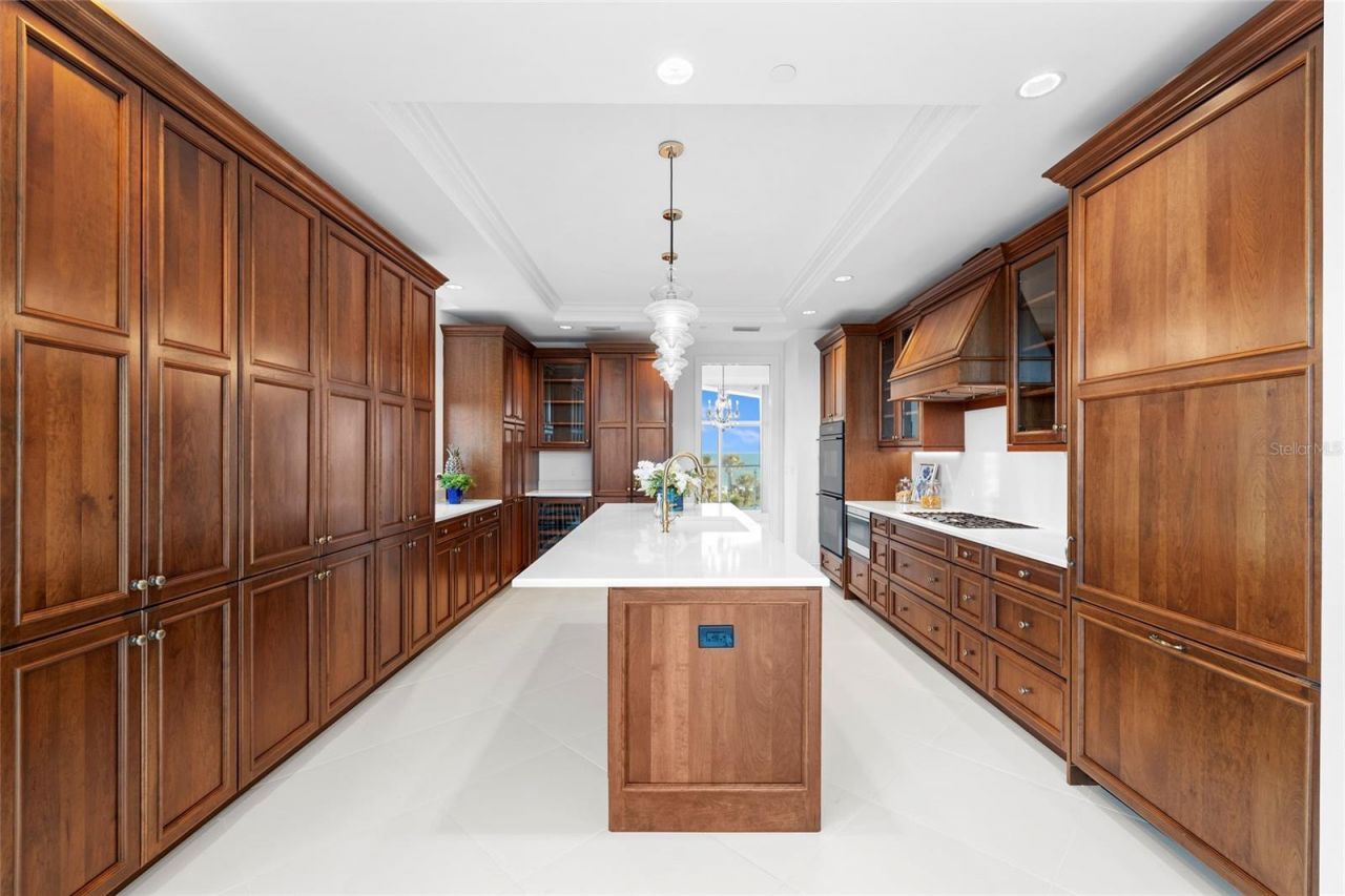 2251 Gulf Of Mexico Drive, Unit 301, Longboat Key, FL 34228 Photo