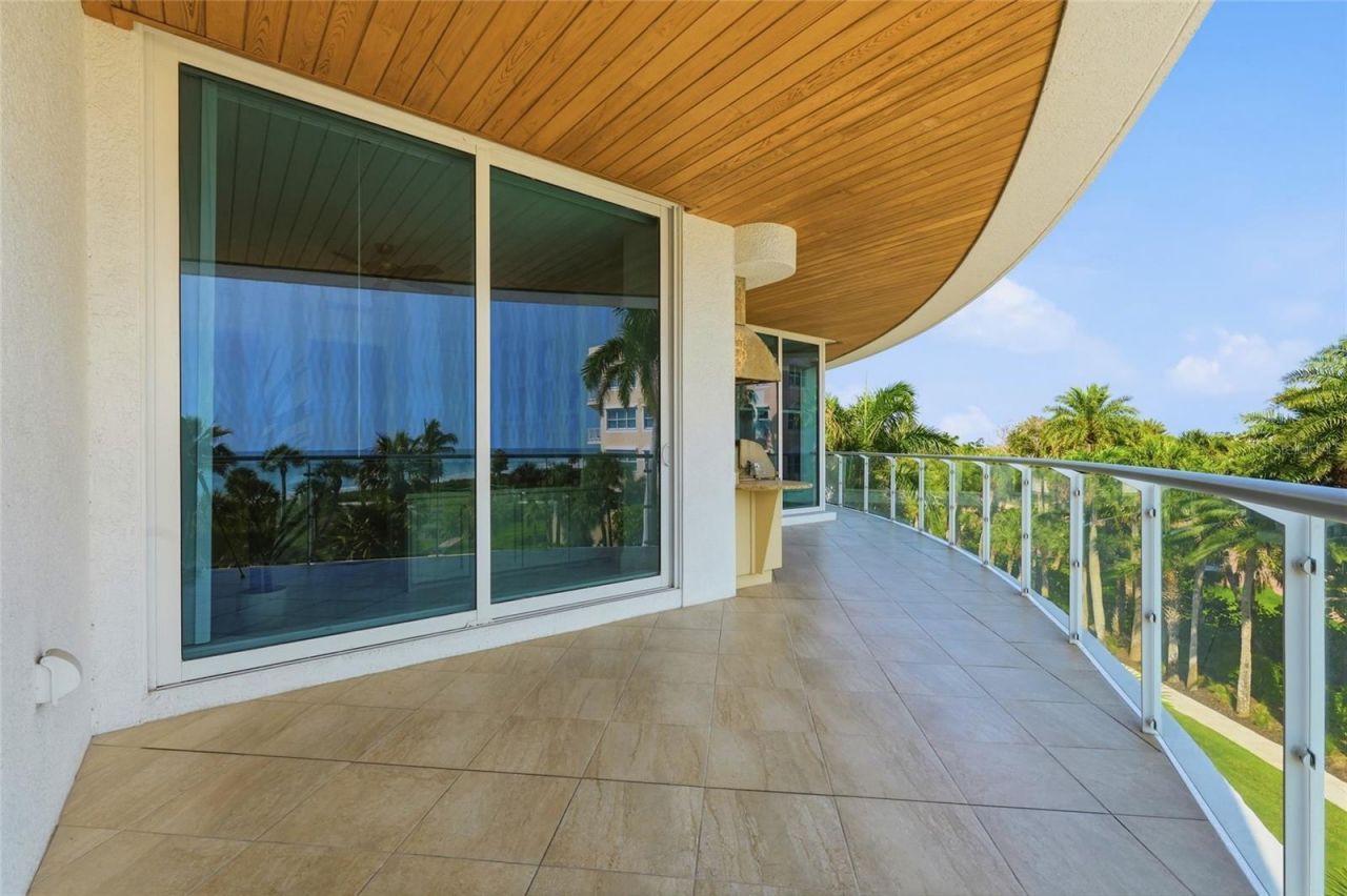 2251 Gulf Of Mexico Drive, Unit 301, Longboat Key, FL 34228 Photo