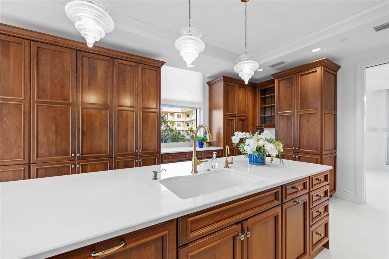 2251 Gulf Of Mexico Drive, Unit 301, Longboat Key, FL 34228 Photo