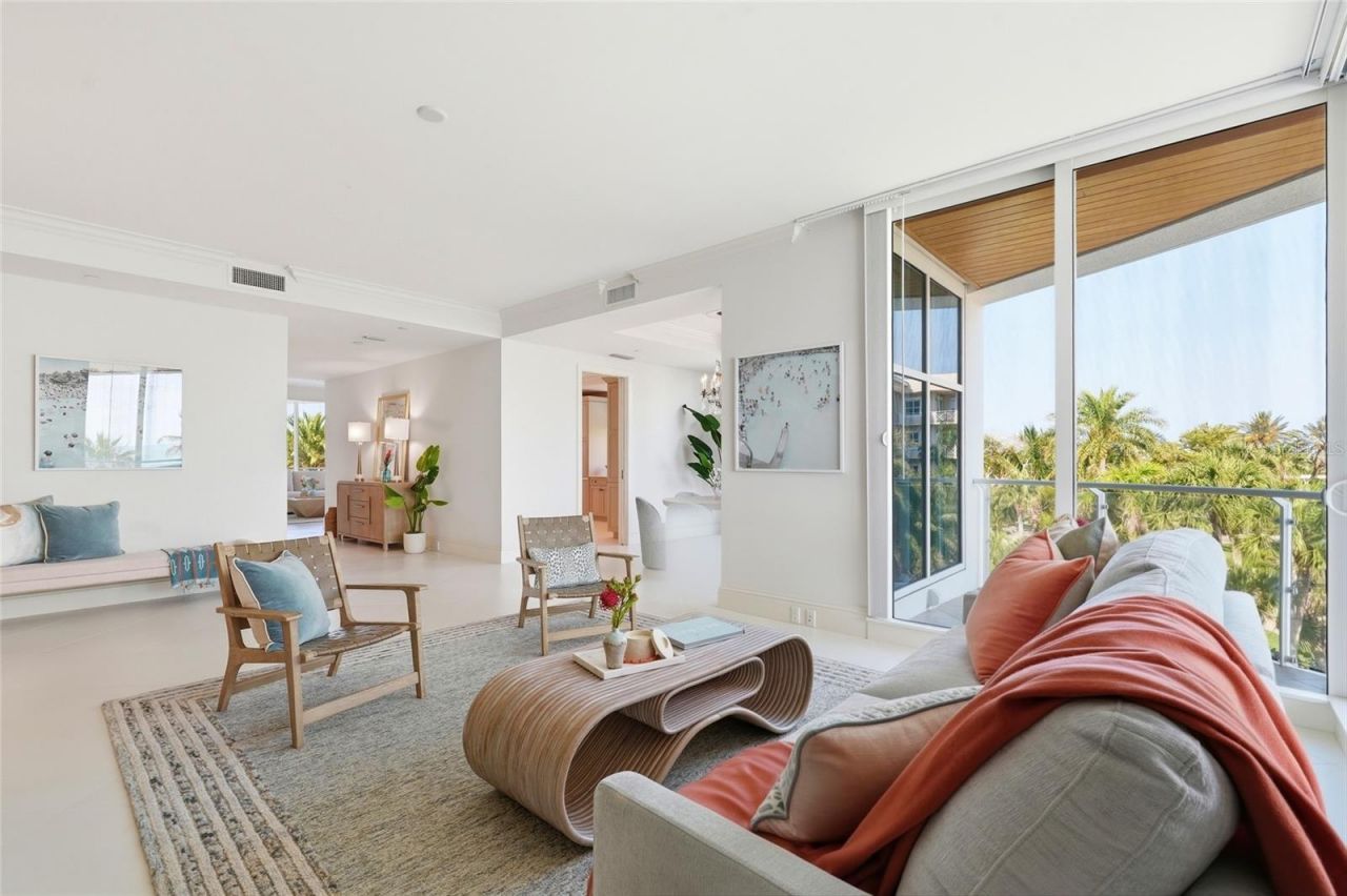2251 Gulf Of Mexico Drive, Unit 301, Longboat Key, FL 34228 Photo