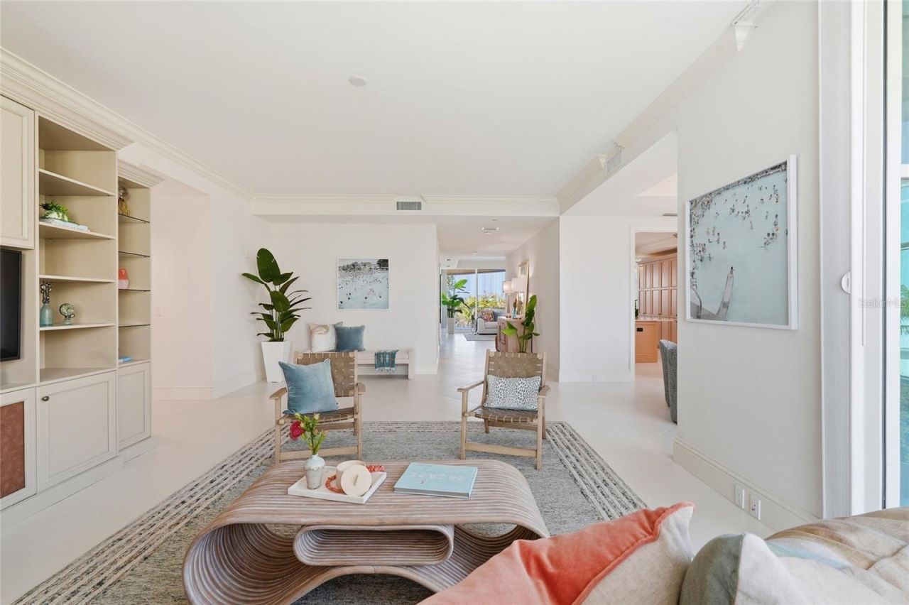 2251 Gulf Of Mexico Drive, Unit 301, Longboat Key, FL 34228 Photo