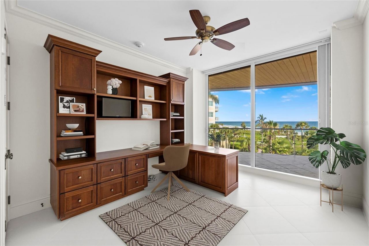 2251 Gulf Of Mexico Drive, Unit 301, Longboat Key, FL 34228 Photo