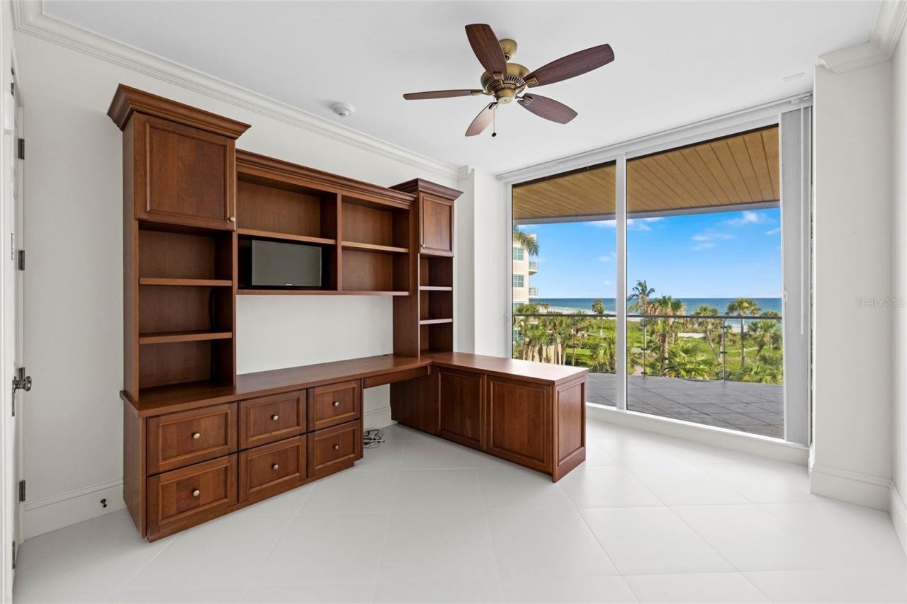 2251 Gulf Of Mexico Drive, Unit 301, Longboat Key, FL 34228 Photo