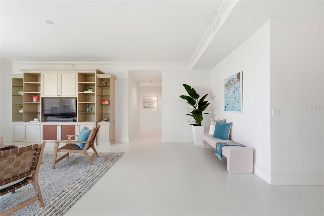 2251 Gulf Of Mexico Drive, Unit 301, Longboat Key, FL 34228 Photo
