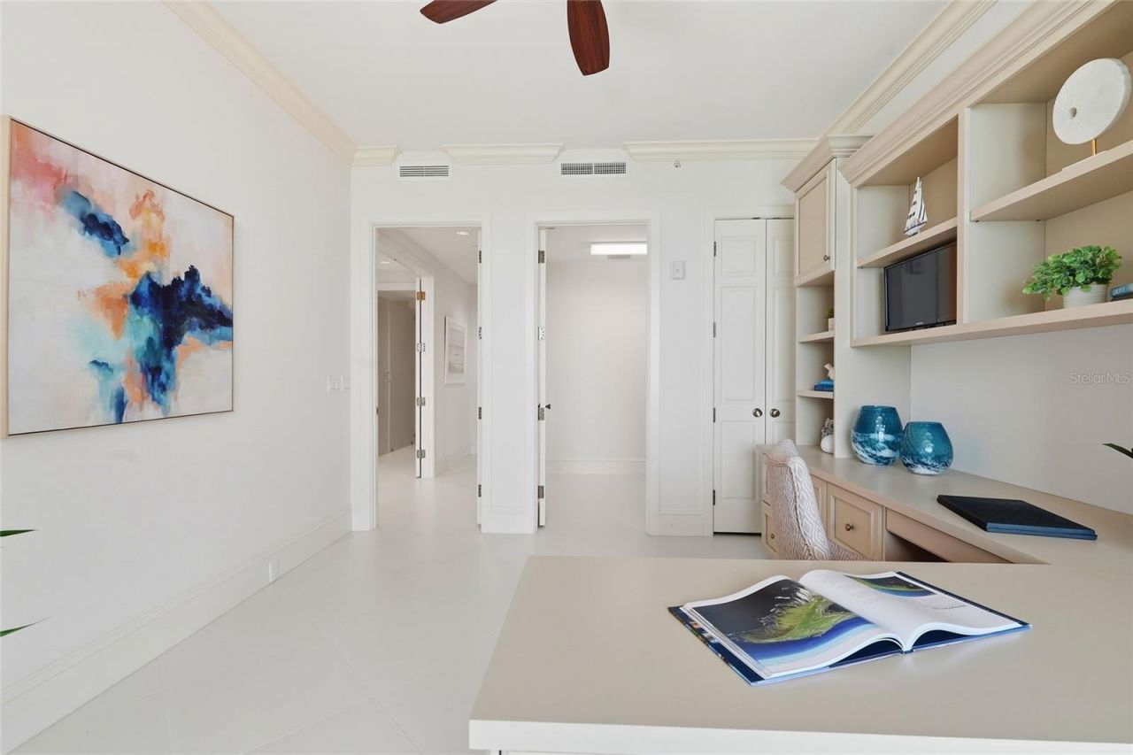 2251 Gulf Of Mexico Drive, Unit 301, Longboat Key, FL 34228 Photo