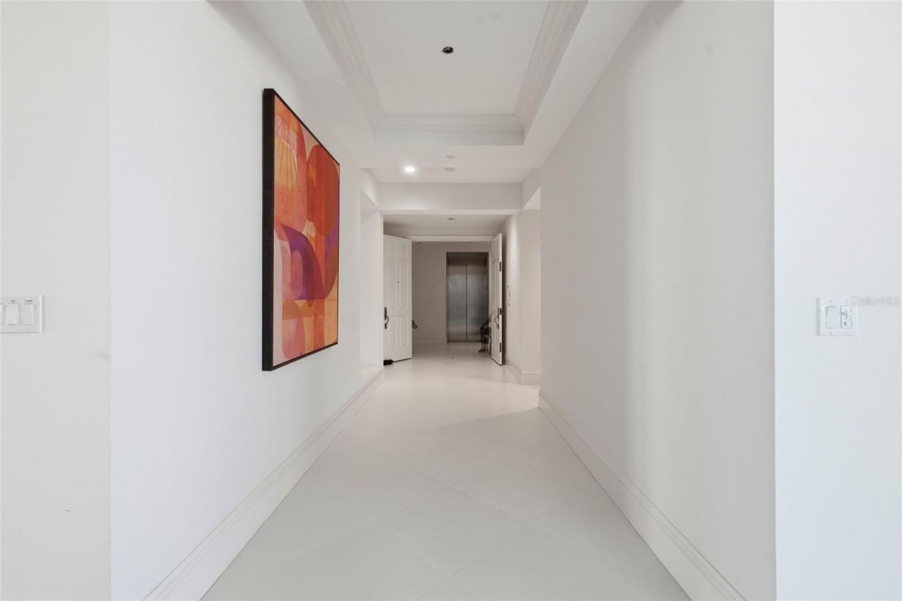 2251 Gulf Of Mexico Drive, Unit 301, Longboat Key, FL 34228 Photo