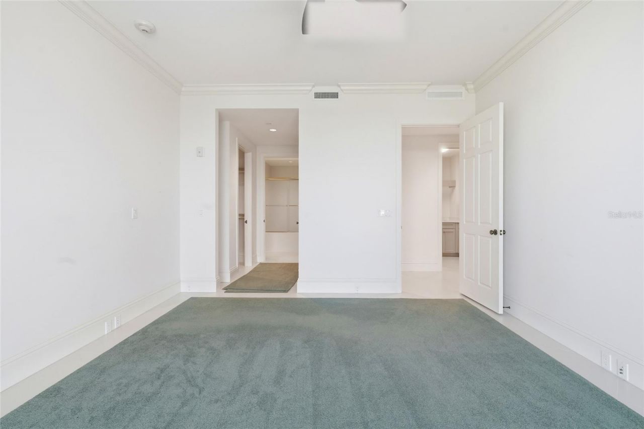2251 Gulf Of Mexico Drive, Unit 301, Longboat Key, FL 34228 Photo