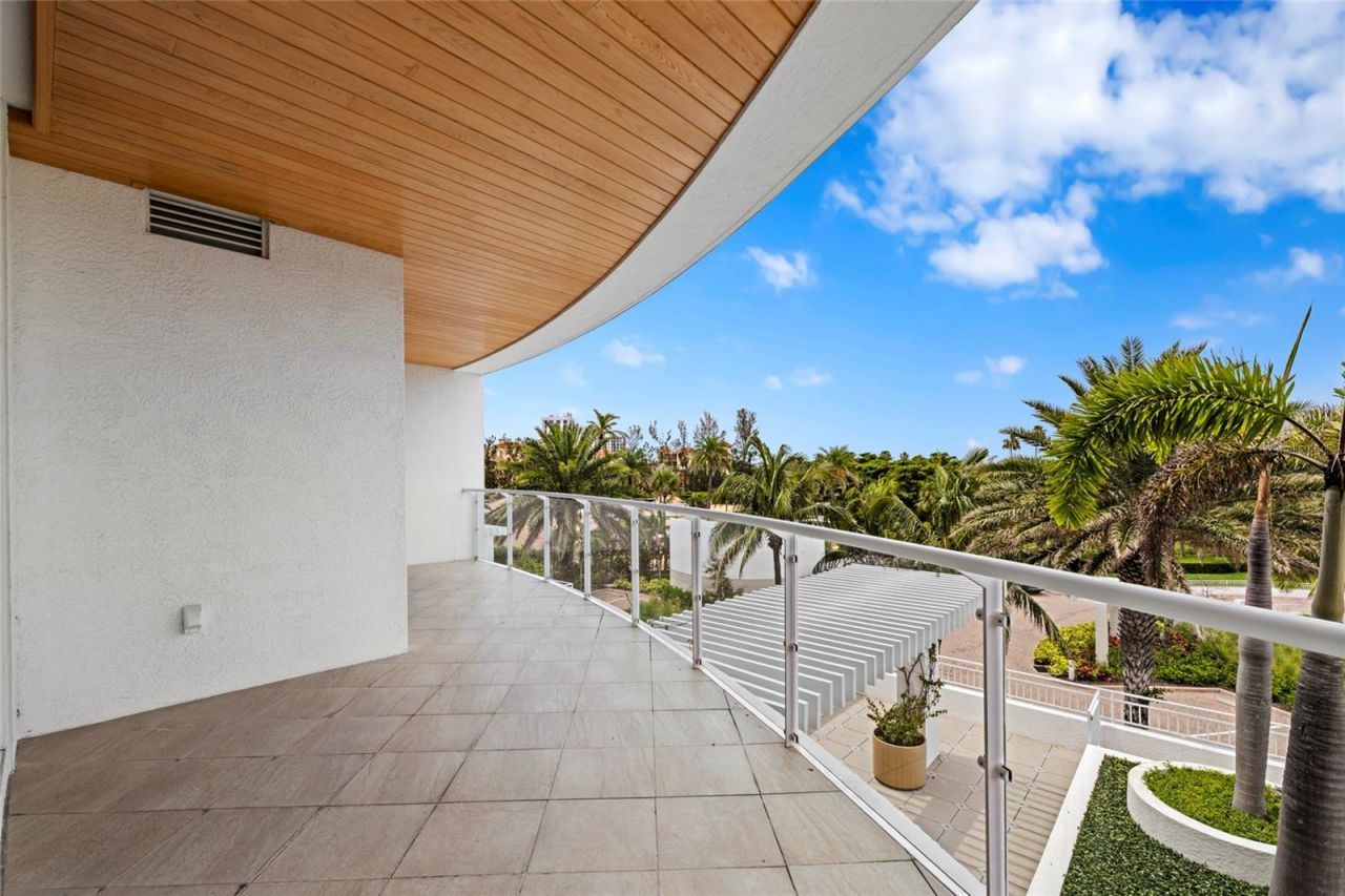 2251 Gulf Of Mexico Drive, Unit 301, Longboat Key, FL 34228 Photo