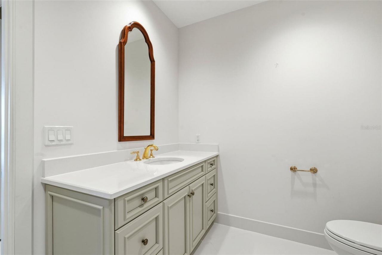 2251 Gulf Of Mexico Drive, Unit 301, Longboat Key, FL 34228 Photo
