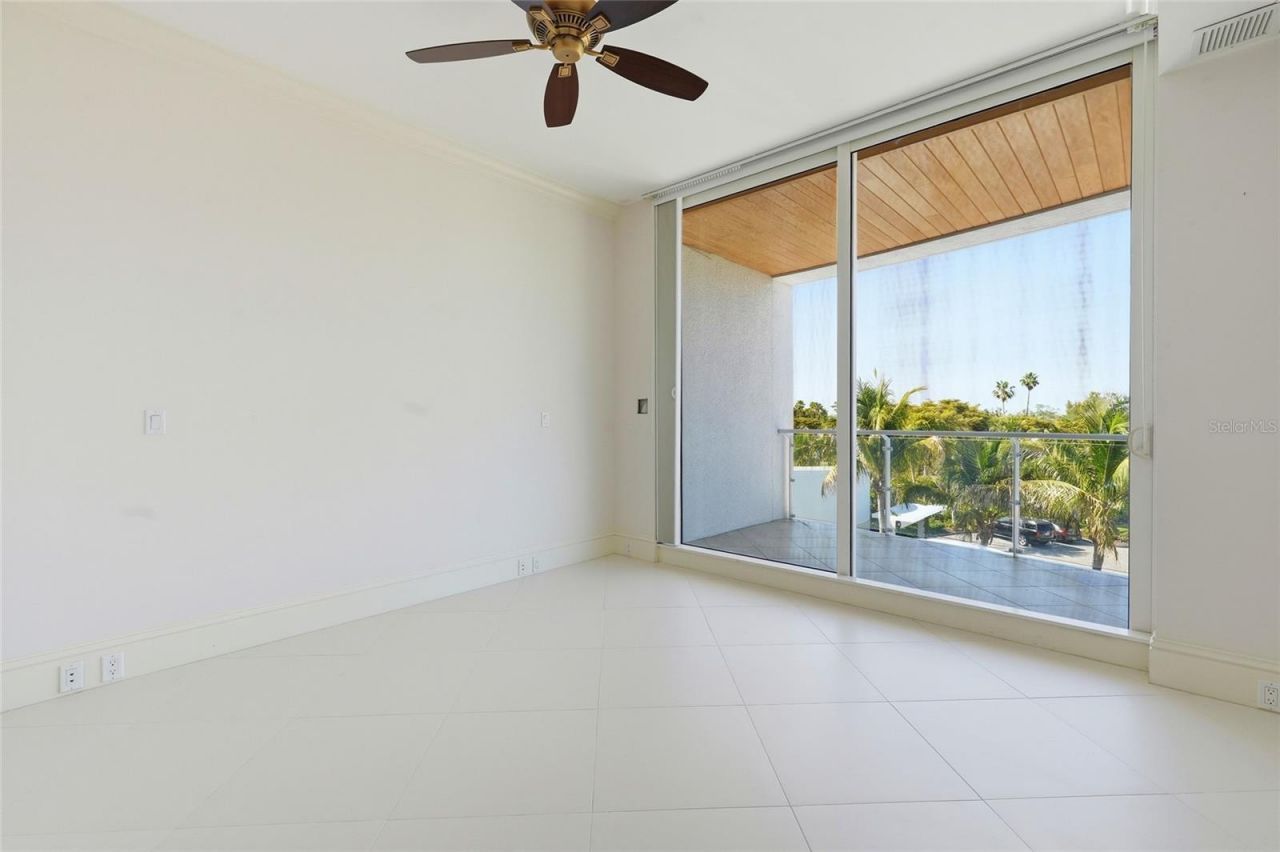 2251 Gulf Of Mexico Drive, Unit 301, Longboat Key, FL 34228 Photo