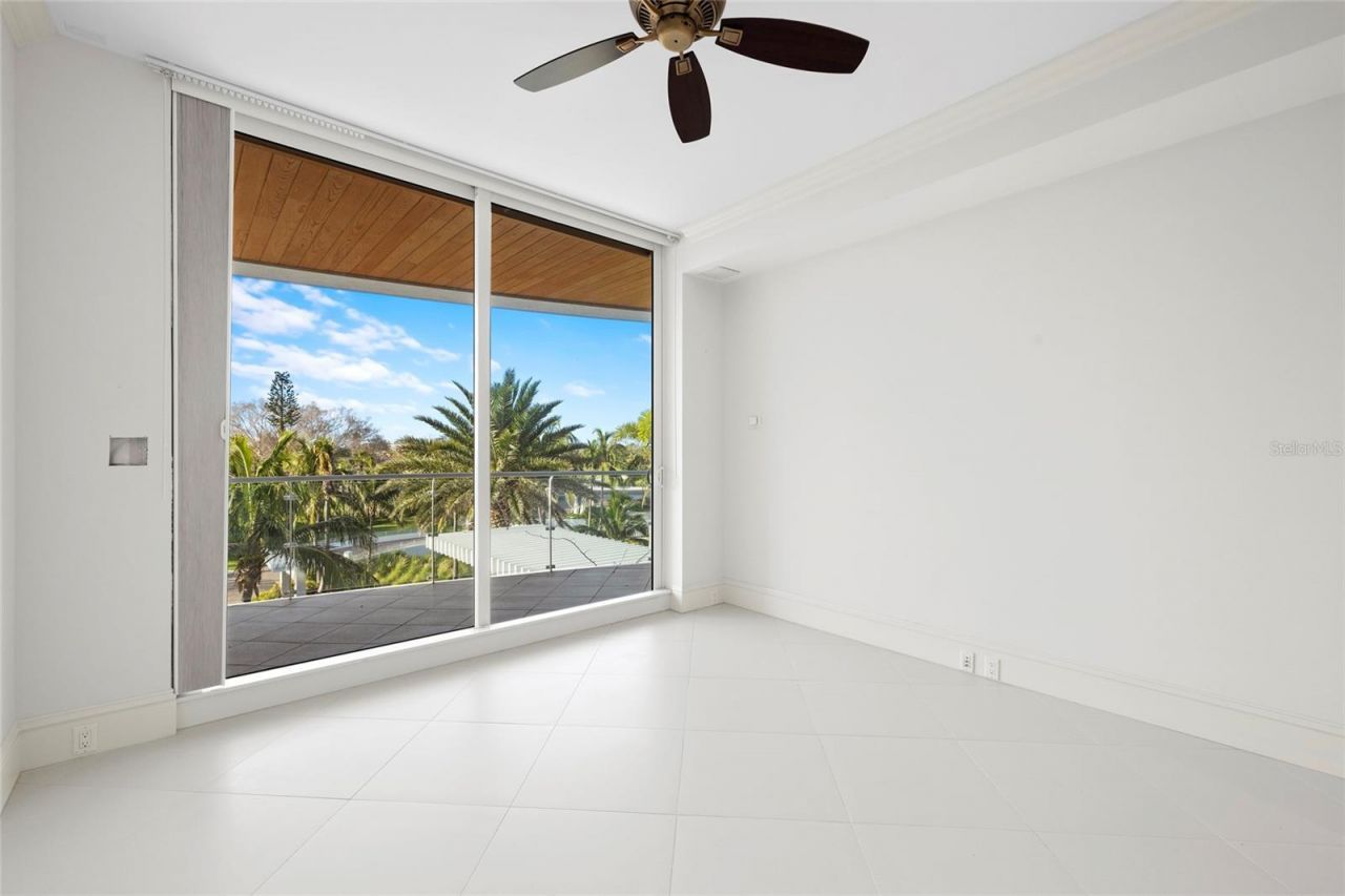 2251 Gulf Of Mexico Drive, Unit 301, Longboat Key, FL 34228 Photo