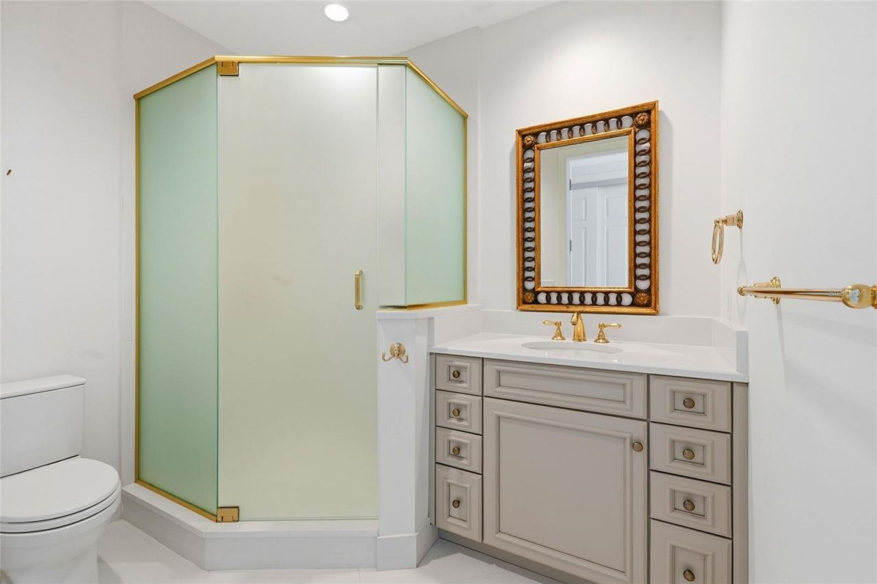 2251 Gulf Of Mexico Drive, Unit 301, Longboat Key, FL 34228 Photo