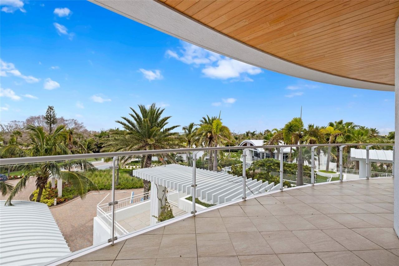 2251 Gulf Of Mexico Drive, Unit 301, Longboat Key, FL 34228 Photo