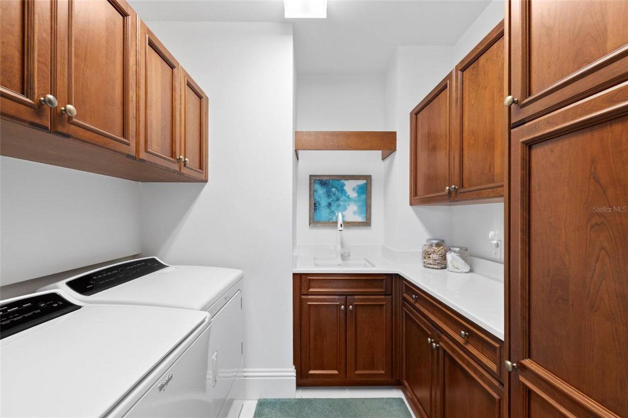 2251 Gulf Of Mexico Drive, Unit 301, Longboat Key, FL 34228 Photo