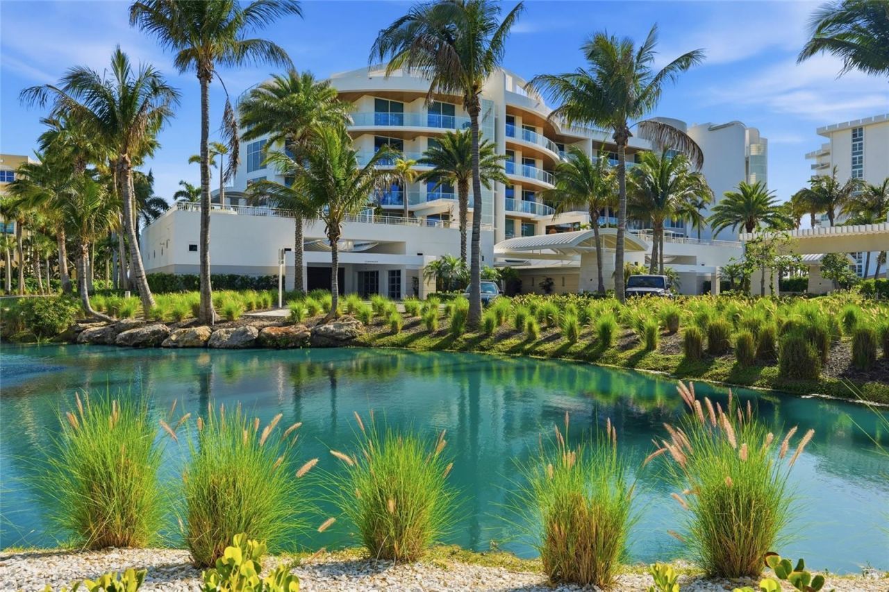 2251 Gulf Of Mexico Drive, Unit 301, Longboat Key, FL 34228 Photo