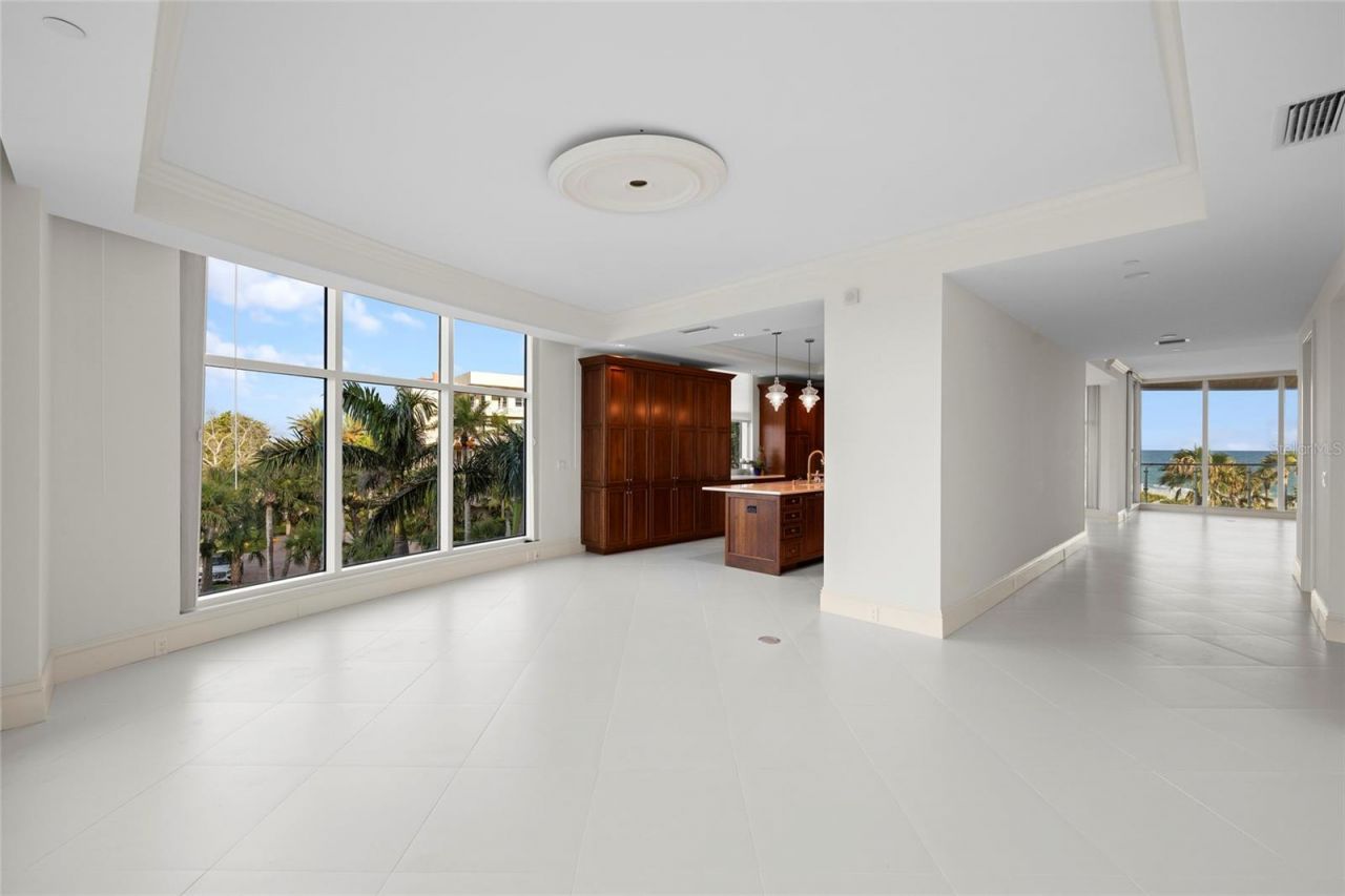 2251 Gulf Of Mexico Drive, Unit 301, Longboat Key, FL 34228 Photo