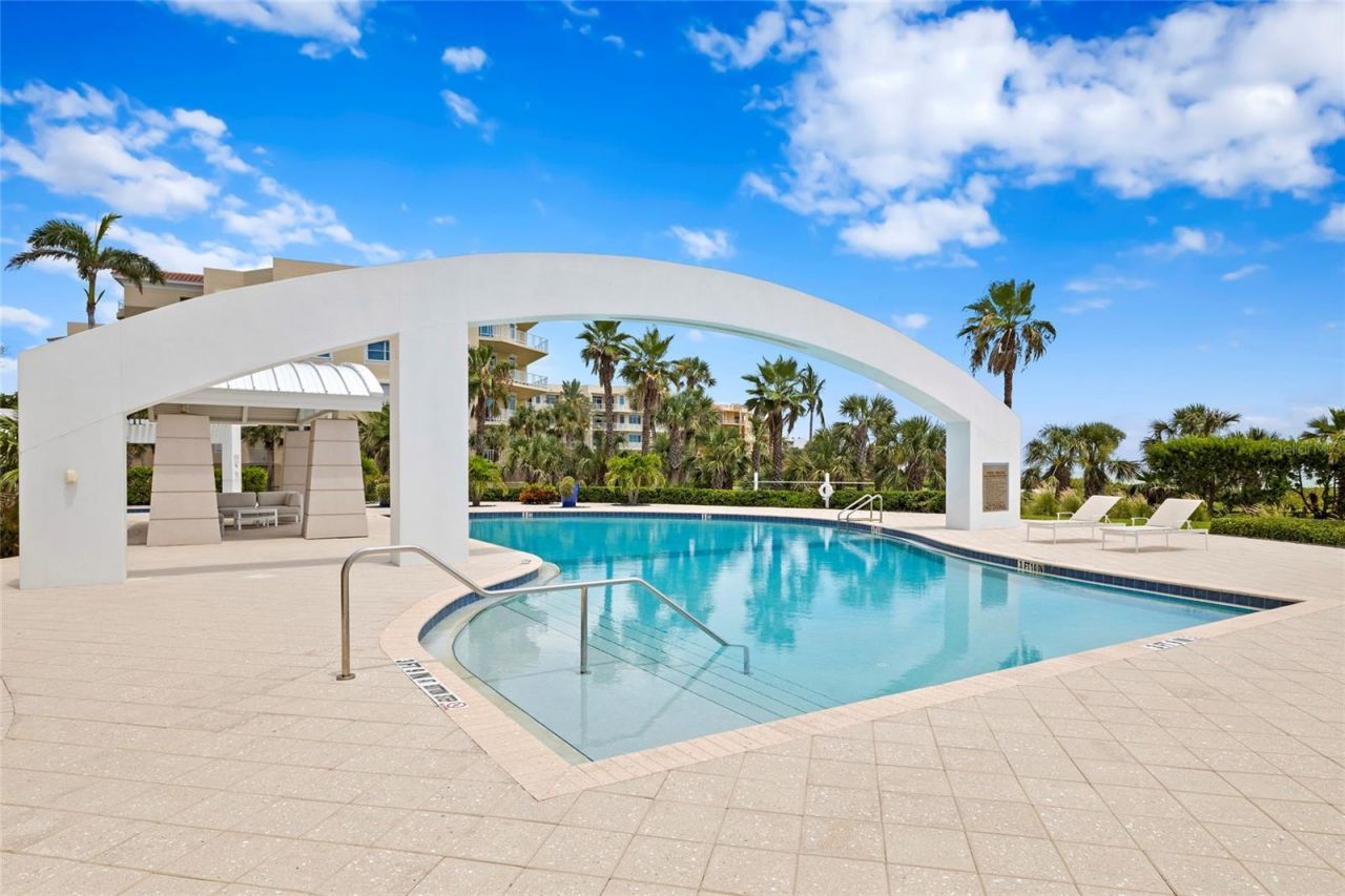 2251 Gulf Of Mexico Drive, Unit 301, Longboat Key, FL 34228 Photo