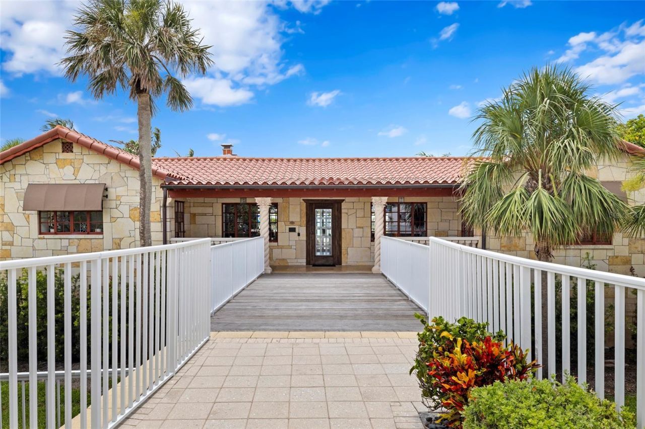 2251 Gulf Of Mexico Drive, Unit 301, Longboat Key, FL 34228 Photo