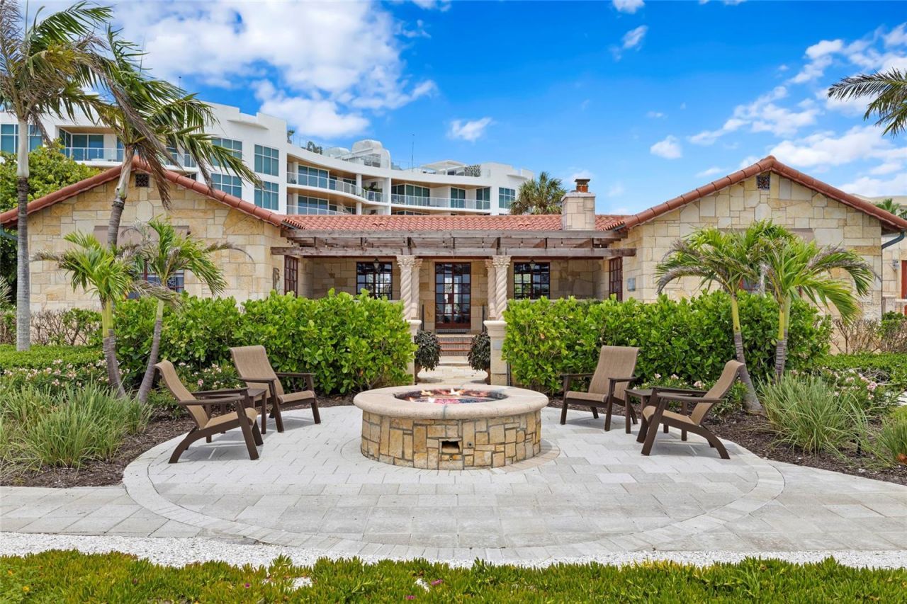 2251 Gulf Of Mexico Drive, Unit 301, Longboat Key, FL 34228 Photo