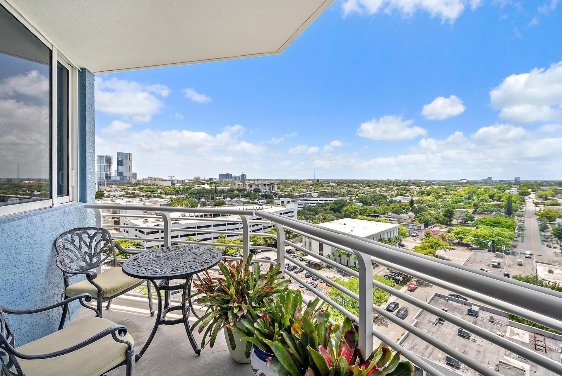 1551 N Flagler Drive, Unit 1410, West Palm Beach, FL 33401 Photo