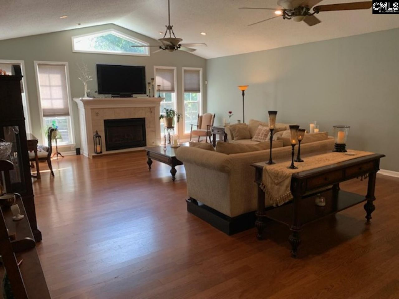 1338 John G Richards Road Photo 5