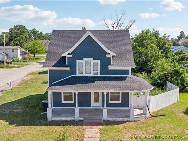 402 E Patti Page Boulevard, Claremore, OK 74017