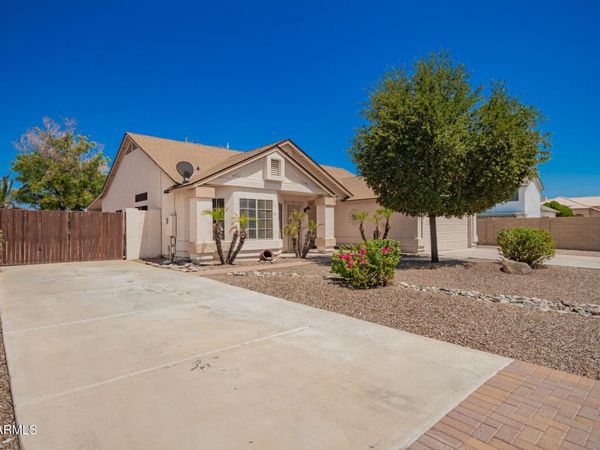 11221 N 77TH Avenue, Peoria, AZ 85345